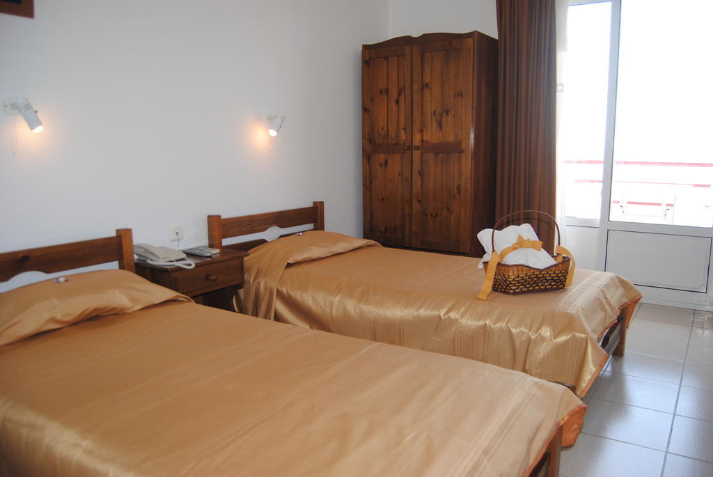 Maria Rooms Agia Ermioni Номер фото
