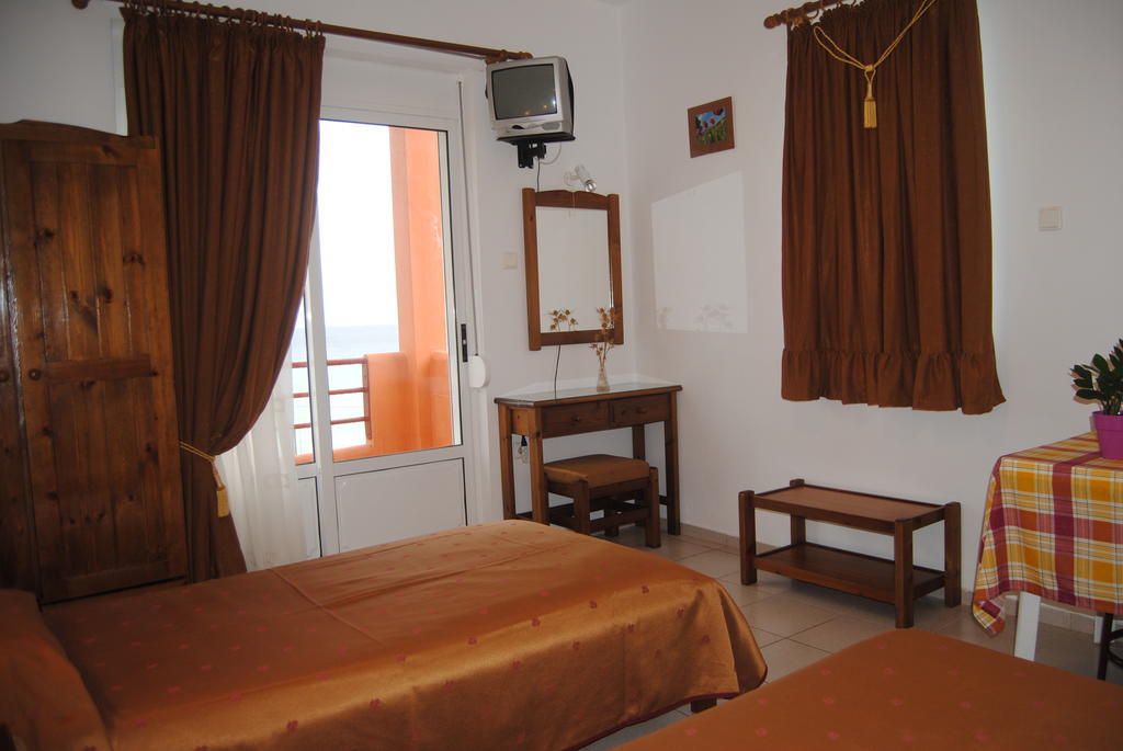 Maria Rooms Agia Ermioni Номер фото